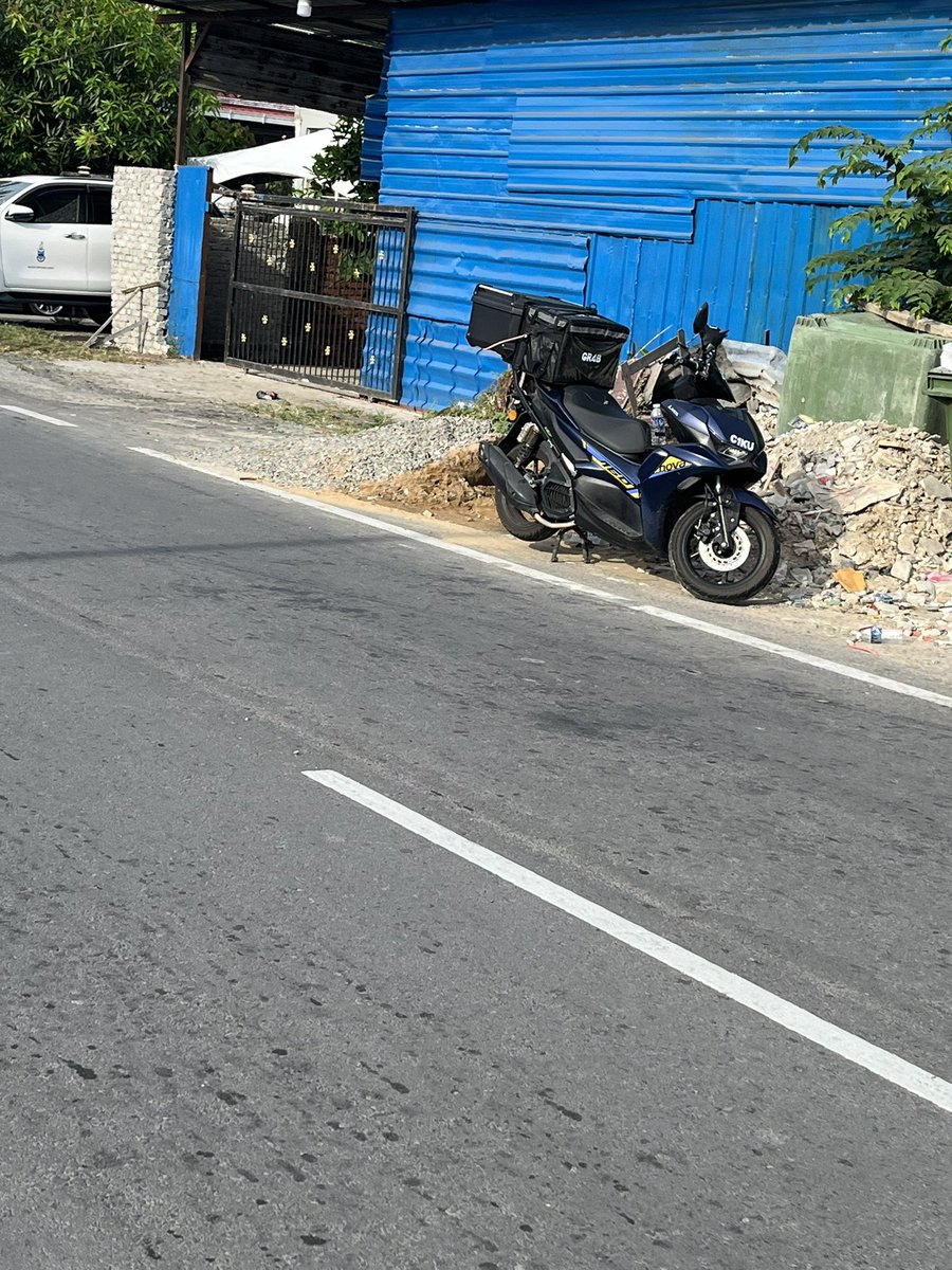 UrangSabah baini, sumua pun uncit, anak tiri bakan tweet media