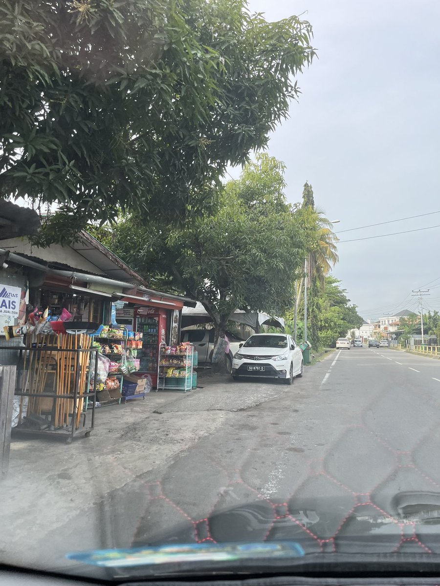 UrangSabah baini, sumua pun uncit, anak tiri bakan tweet media