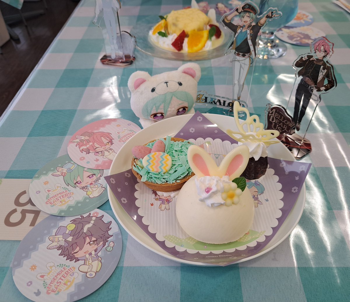 はい！やっと4月です！(笑) 初のあんスタのアニカフェ✨ コースターが