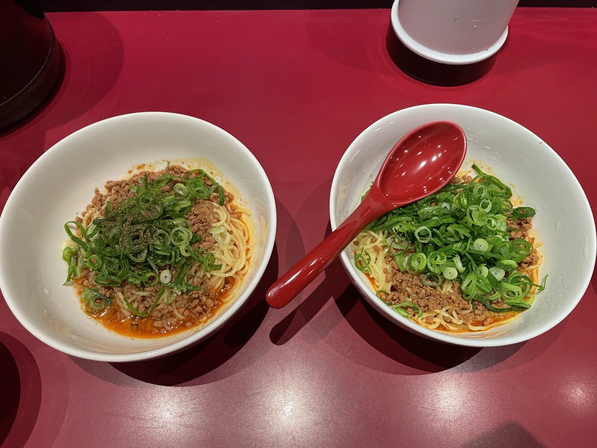 NK67124239's tweet photo. 飯たち
他にも色々食べたけど写真撮り忘れた https://t.co/qj7Kdgcu3J