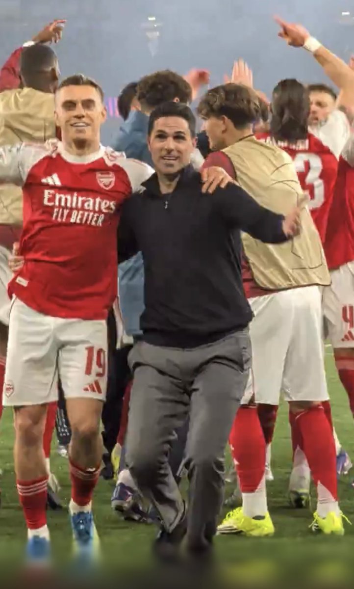 centreGoalHQ's tweet photo. 🚨 Mikel Obi slams Arsenal’s celebrations: 

🗣️ “I don’t understand why Arsenal are celebrating like they’ve already won something. You reached the Champions League final congratulations but the job isn’t done yet. I saw the dancing, the videos, all the excitement… for what exactly? You haven’t won the trophy. 

Finals are remembered by winners, not teams that celebrated reaching them. Mikel Arteta needs to calm his players down and make sure they stay focused, because if they lose that final, all these celebrations will look very embarrassing.”