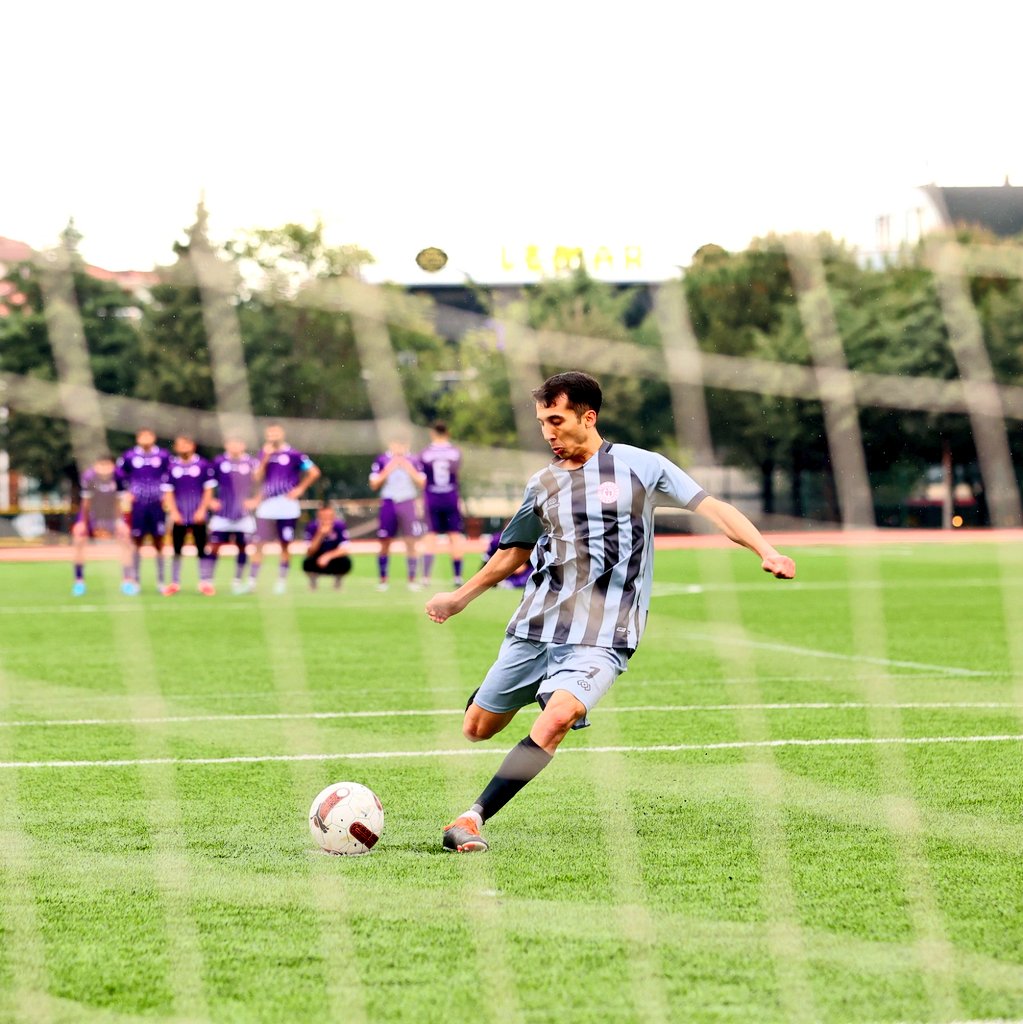ManisaKYGM's tweet photo. 📍 Manisa Gençlik ve Spor İl Müdürlüğü
2025–2026 Yurtlig Spor Olimpiyatları Futbol Branşı Ege Bölge Turnuvası’nda ilimizi temsil eden öğrencilerimiz, başarılı performanslarıyla turnuvayı 2’nci olarak tamamladı ve kupayı kazandı.
Öğrencilerimizi tebrik ediyoruz. ⚽🏆 https://t.co/EZ8VGnm71E