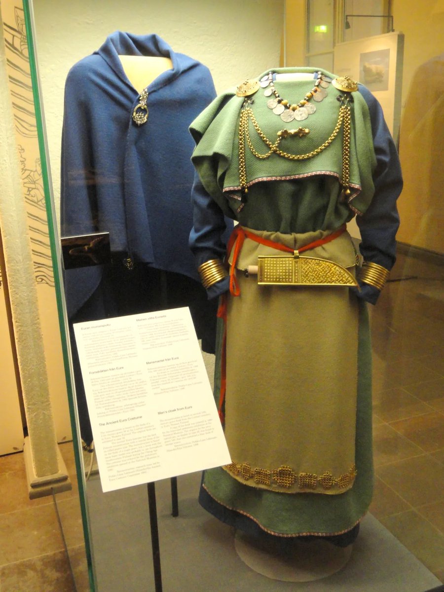 miffypost1ng's tweet photo. ancient finnish costumes have so much aura…. i lowkey like them better than the more modern ones https://t.co/OqbYmlb6RX