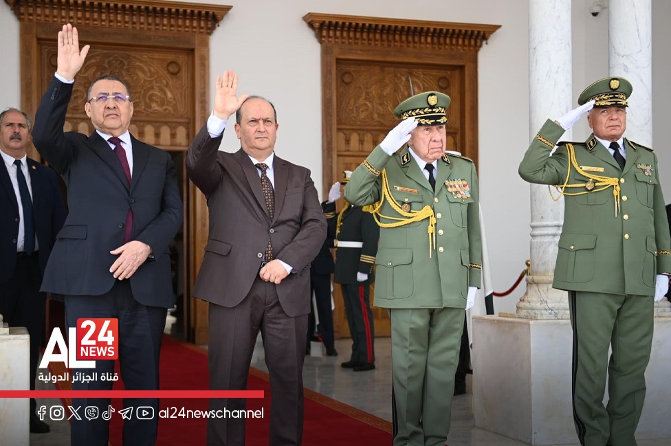 AL24Francais's tweet photo. đŽ#PrĂ©sidence_algĂ©rienne :
#En_images⊠Cérémonie de départ du président algérien #Abdelmadjid_Tebboune vers la République de #Turquie. https://t.co/OCTEJIa3x5