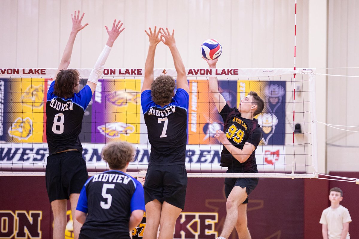 ShoremenVB's tweet photo. IT'S GAMEDAY AND SENIOR NIGHT!🔥🏐

Join us tonight as we recognize our senior C.J. Stobe prior to facing Max Hayes High School.

All of the action begins tonight at 6:00pm.  

Adult admission is $6 and kids under 18 are free! https://t.co/m8fBssretg