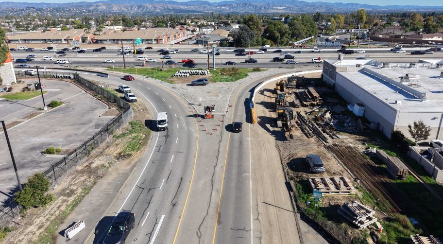 Reminder! Crews will be performing concrete paving work to reconstruct the southbound SR-55 McFadden Avenue on-ramp. This will require an extended closure of the ramp beginning at 9 p.m., tonight, Wednesday, May 6 to 5 a.m., Friday, June 5.