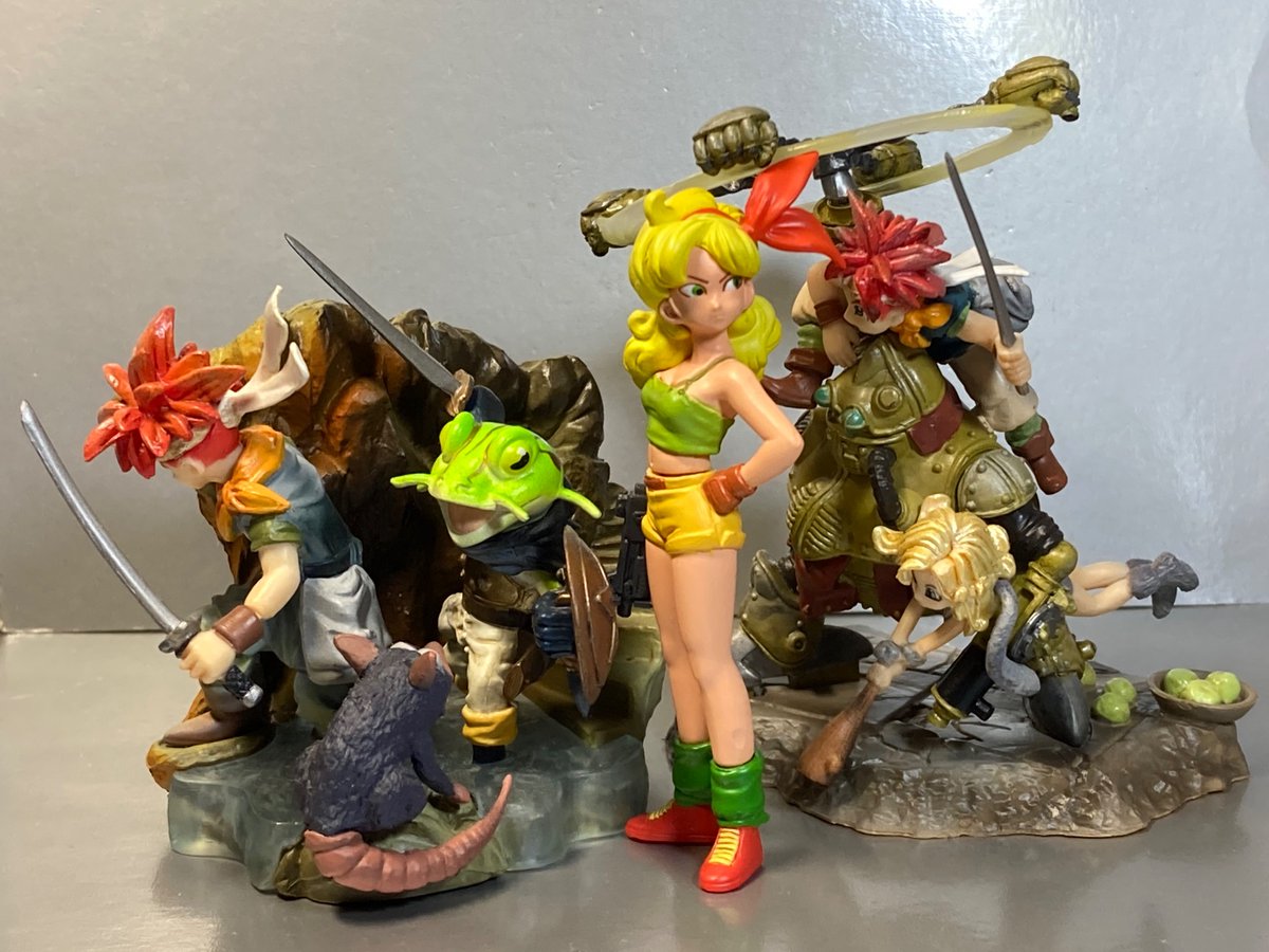 5種それぞれ、フィギュアのサイズはバラバラで…全体的にはちょっと