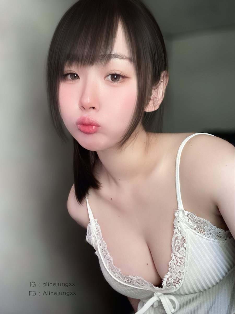 Babyalicejung's tweet photo. Simple 🤍

Ig : alicejungxx https://t.co/cnwrOs0rNc