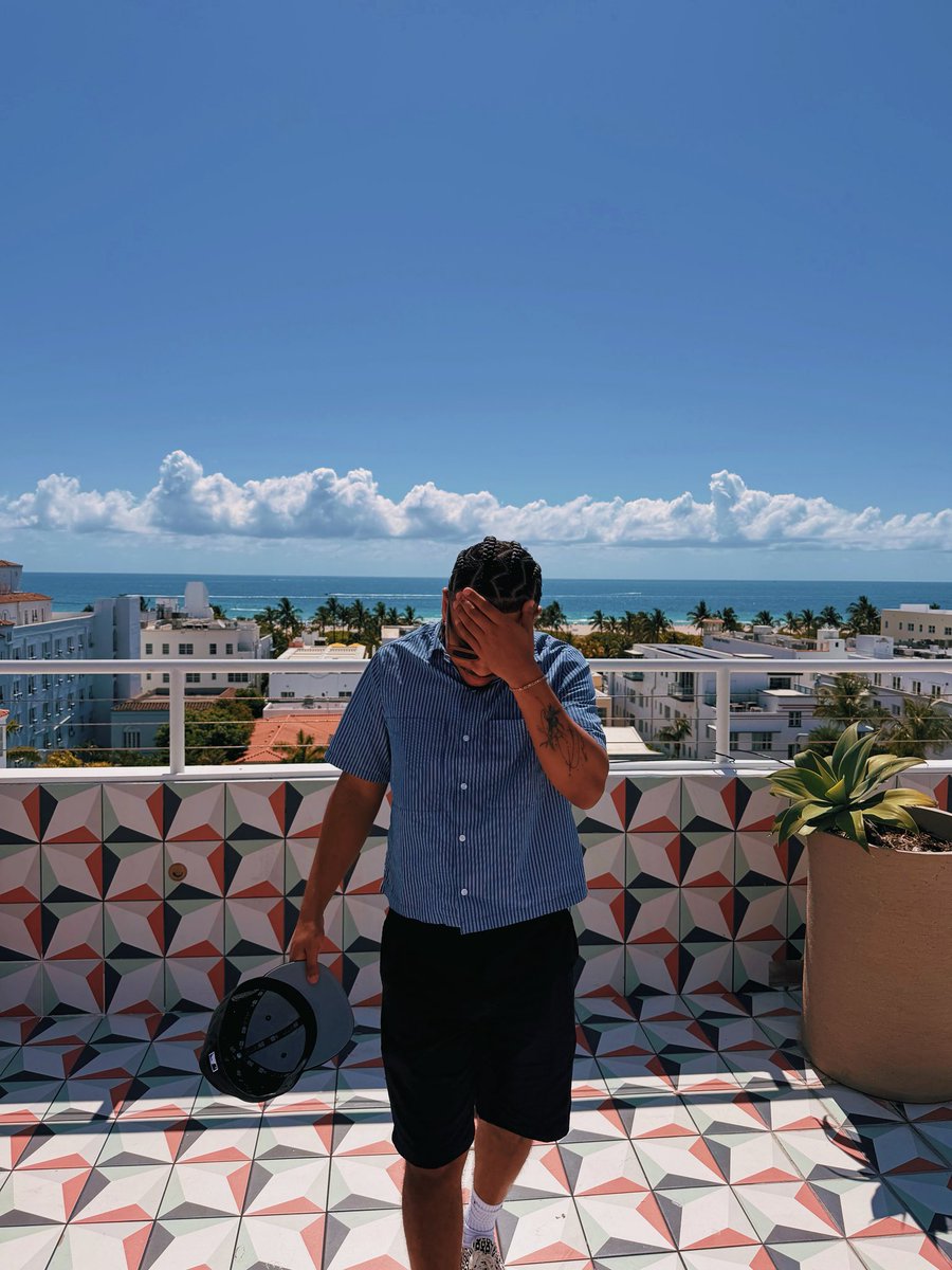 IonCato's tweet photo. Miami 📍 https://t.co/Sc9PGjhiNg