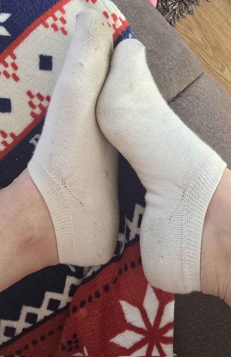emihotgirl's tweet photo. Dzień dobry findom
#Femdom #femdompl #feet #loser https://t.co/QDqEDBrvAn