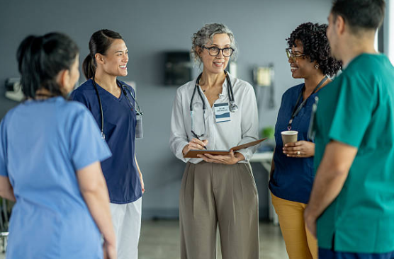 elderberryapp's tweet photo. Personal Support Workers help individuals stay safe and comfortable in their own homes by supporting everyday needs like personal care, mobility, meals, and daily routines.  #homecare #psw #cca #elderberryapp #elderberrycare #pswcare #pswhomecare #ccacare #ccahomecare #employment https://t.co/oWp0gVh7Oo