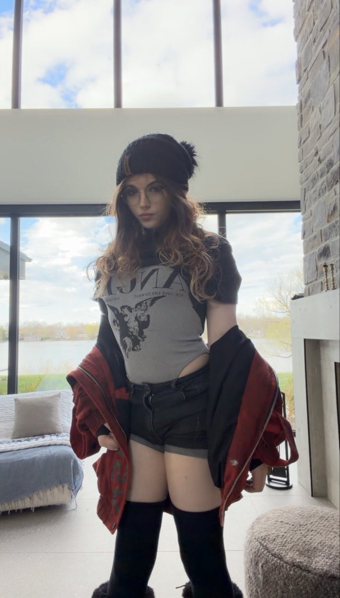 cutypiehot's tweet photo. #fyp #trans #transgirl #outfi #makeup #selfi https://t.co/HBx1vhIjVo