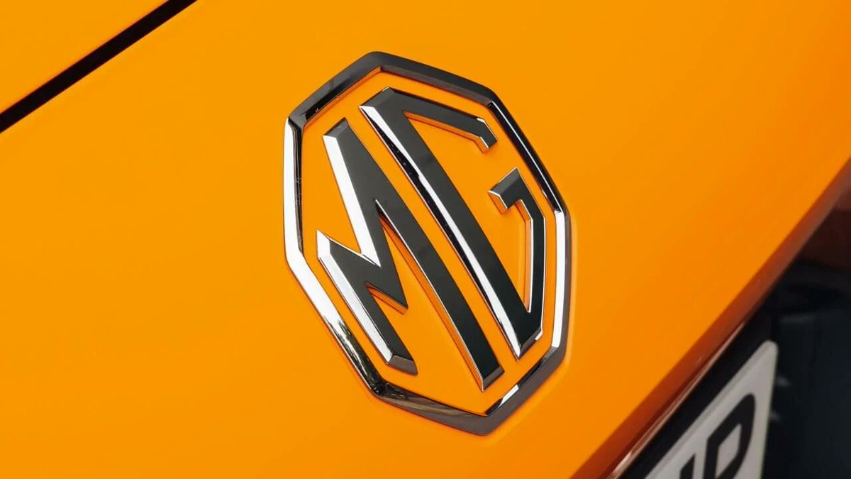 foroelectricos's tweet photo. ¡Bombazo! 💥🚗

MG elige Ferrol como favorita para recibir su primera fábrica en Europa. 🇪🇸🏗️

🔹 Capacidad: 120.000 coches/año.
🔹 Clave: Esquivar aranceles de la UE.
🔹 Objetivo: Fabricar el nuevo MG2. ⚡️

#MG #Ferrol #CocheElectrico #Galicia #Motor https://t.co/4CzgbuCVwa