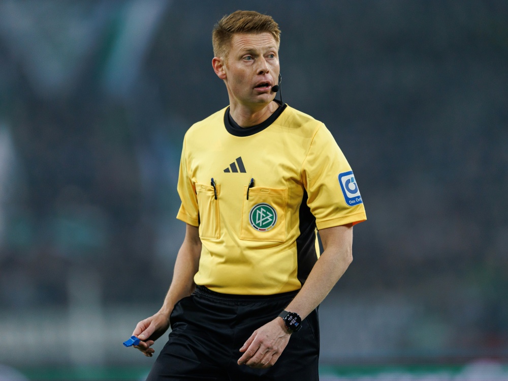 SrAnsetzungen's tweet photo. 2. Bundesliga, 33. Spieltag
Eintracht Braunschweig - Dynamo Dresden (Sa., 13 Uhr)
🙍♂️: Christian Dingert
🚩: Benedikt Kempkes
🚩: Tim Kohnert
4️⃣ : Jarno Wienefeld
🖥 : Dr. Arne Aarnink
🖥 : Christian Fischer
#Dingert #EBSSGD #2Bundesliga https://t.co/2EP5IDa5RH