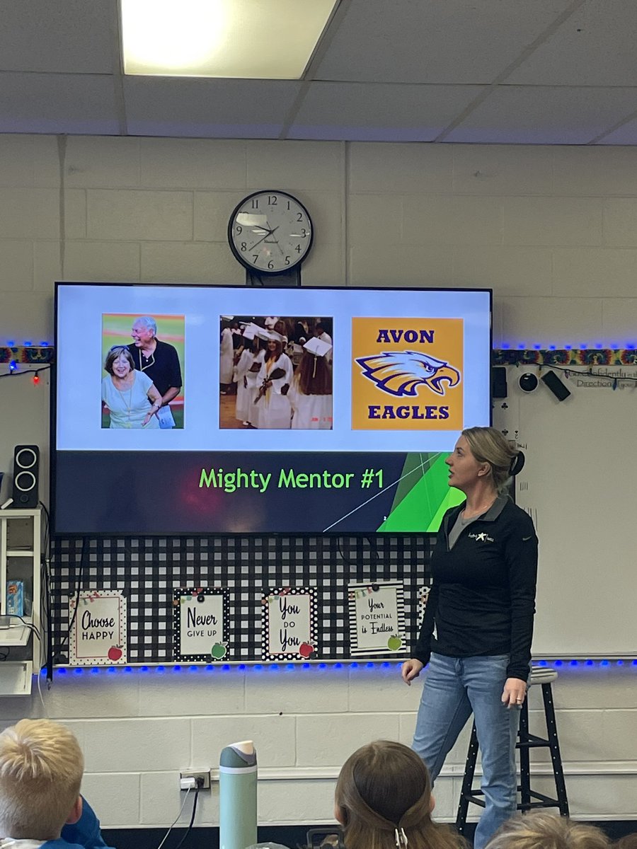 FT_GroovyGrove's tweet photo. Mrs. Oliva was our first Mighty Mentor! She talked about the importance of not taking what you have for granted and having good mentors in your life to guide you. Thank you for coming in today! https://t.co/GPzPH91VGY