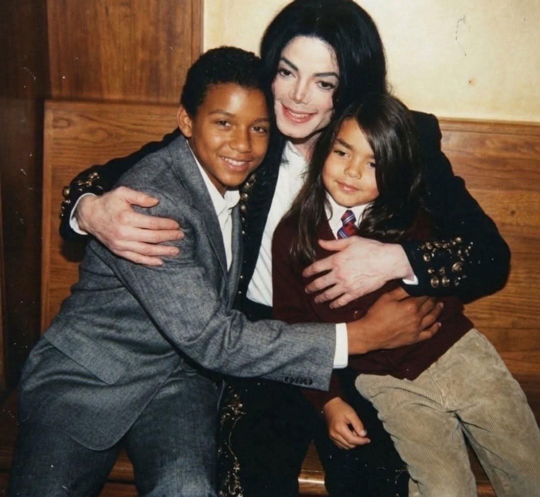 in this quiet childhood moment with Jaafar Jackson and Bigi Jackson. 

Michael Jackson could never have known his nephew would one day honor him on screen in a film that touched millions. 🥹✨