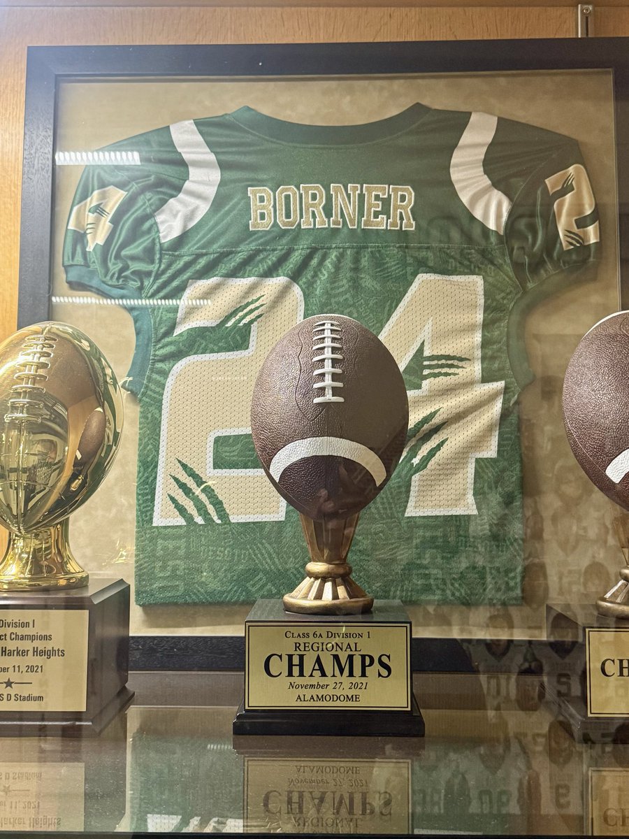 DeSoto Football tweet media