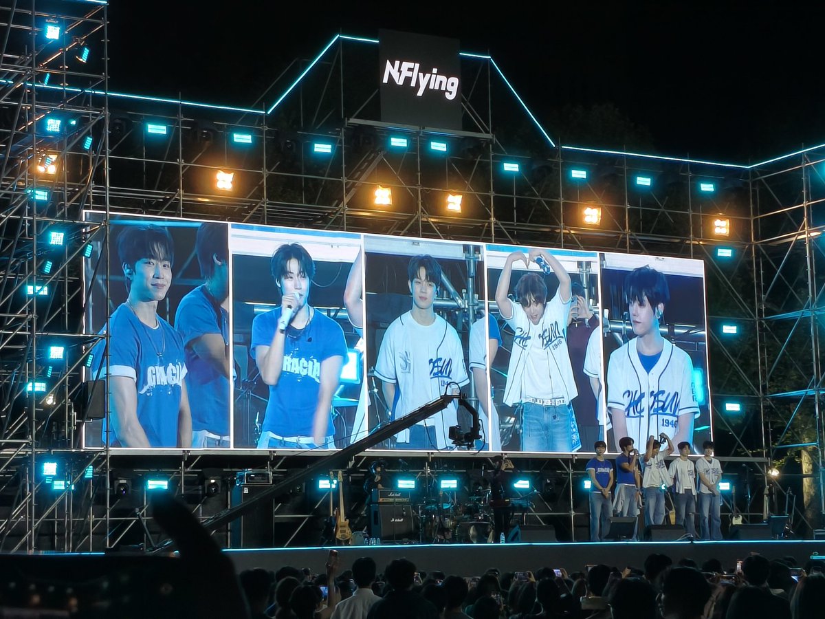 디미 (normally) tweet media