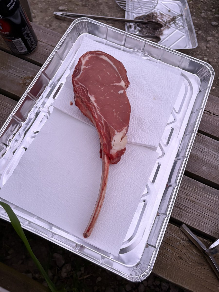 sayo_muta's tweet photo. ゲーム後に……
うさぎとワニ🐰🐊
とラム🐏
うさぎもワニも鶏肉みたい😋 https://t.co/6V6nrqrN84