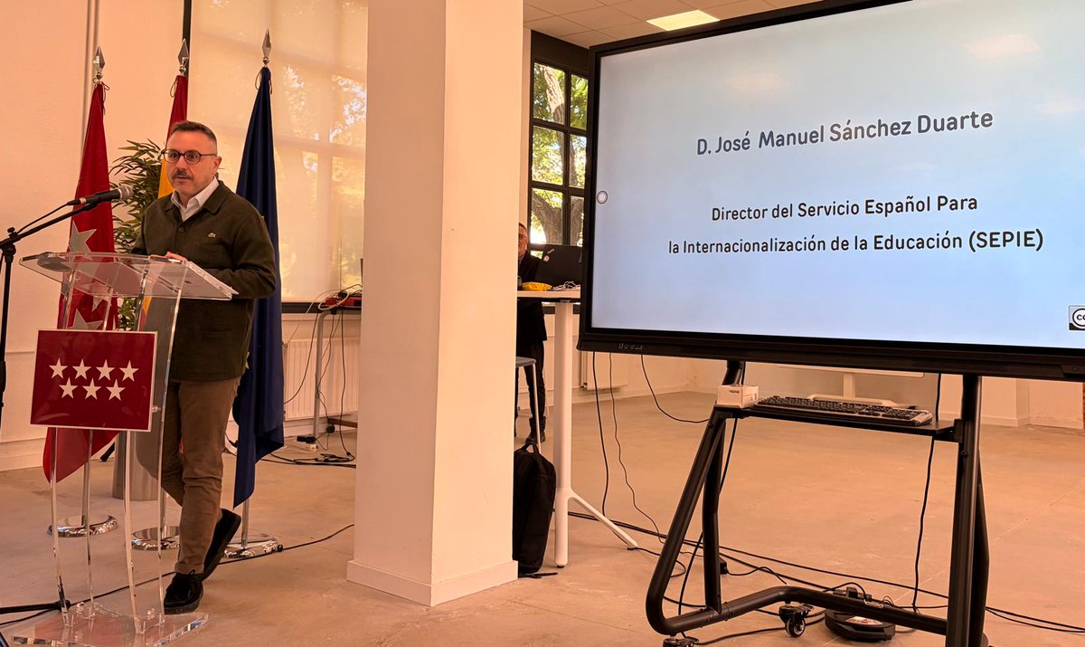sepiegob's tweet photo. 📸 SEPIE presente en el encuentro regional de centros con Acreditación Erasmus+ de la Comunidad de Madrid (sectores Educación Escolar y Educación de Personas Adultas) organizado por @educacmadrid. 

🔴 Con la presencia de José Manuel Sánchez Duarte, director del SEPIE. https://t.co/pDNpw7XzBj