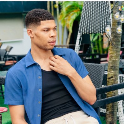vickiewhitee's tweet photo. #NewProfilePic https://t.co/6dESLV54tF