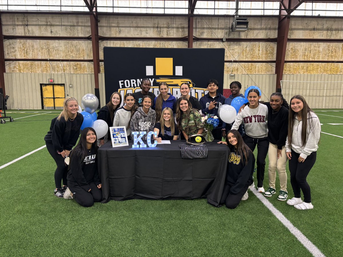 ForneySoftball tweet media
