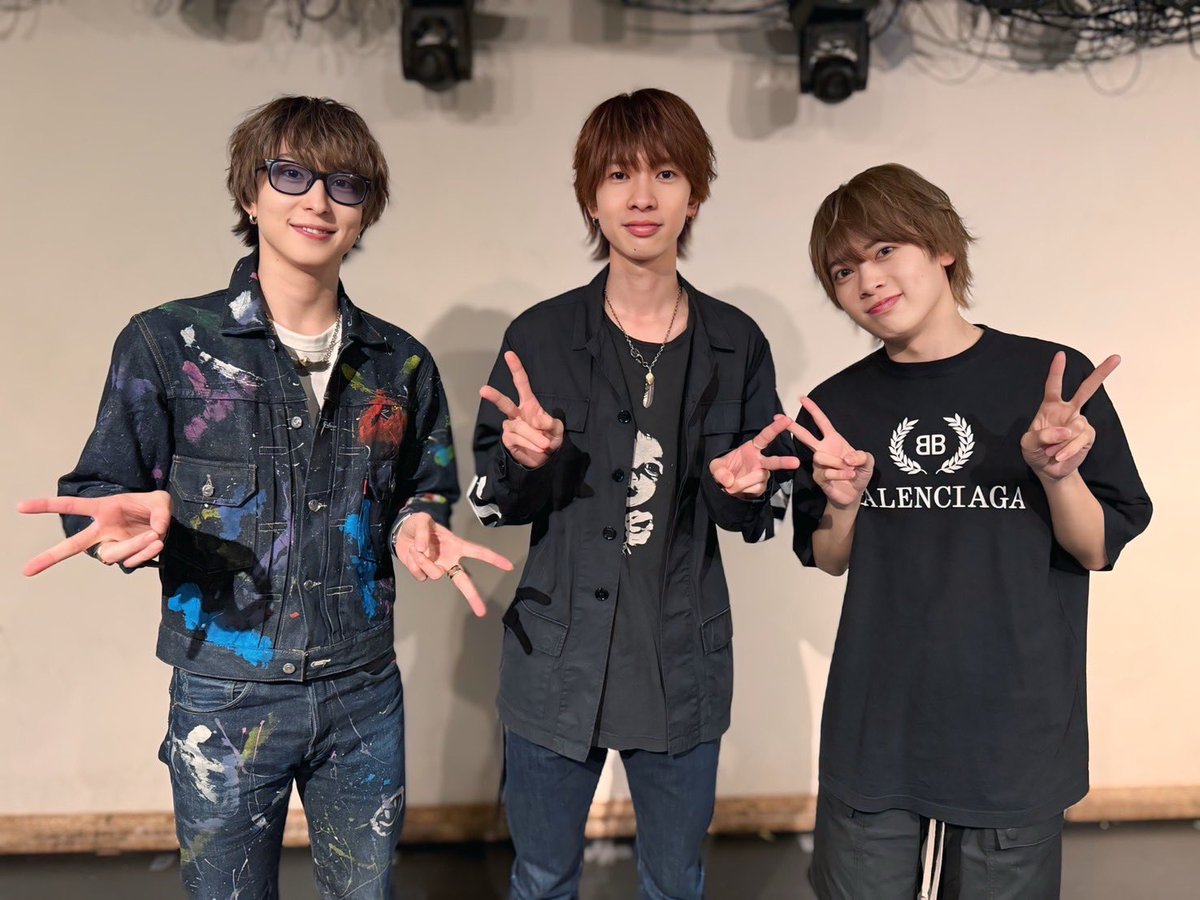 rush300ex's tweet photo. 📣RUSH300ファンミーティング
ご来場ありがとうございました！
今日でRUSH300は12周年を迎えました✨
いつも応援ありがとうございます！
残り２回のライブ是非見届けてください！

NEXT LIVE🔽
✨RUSH300単独ライブ✨

🗓️5月7日（木）
⏰OPEN19:00/START19:15
📍新宿スタークレーン https://t.co/Qf0zi0uAzk