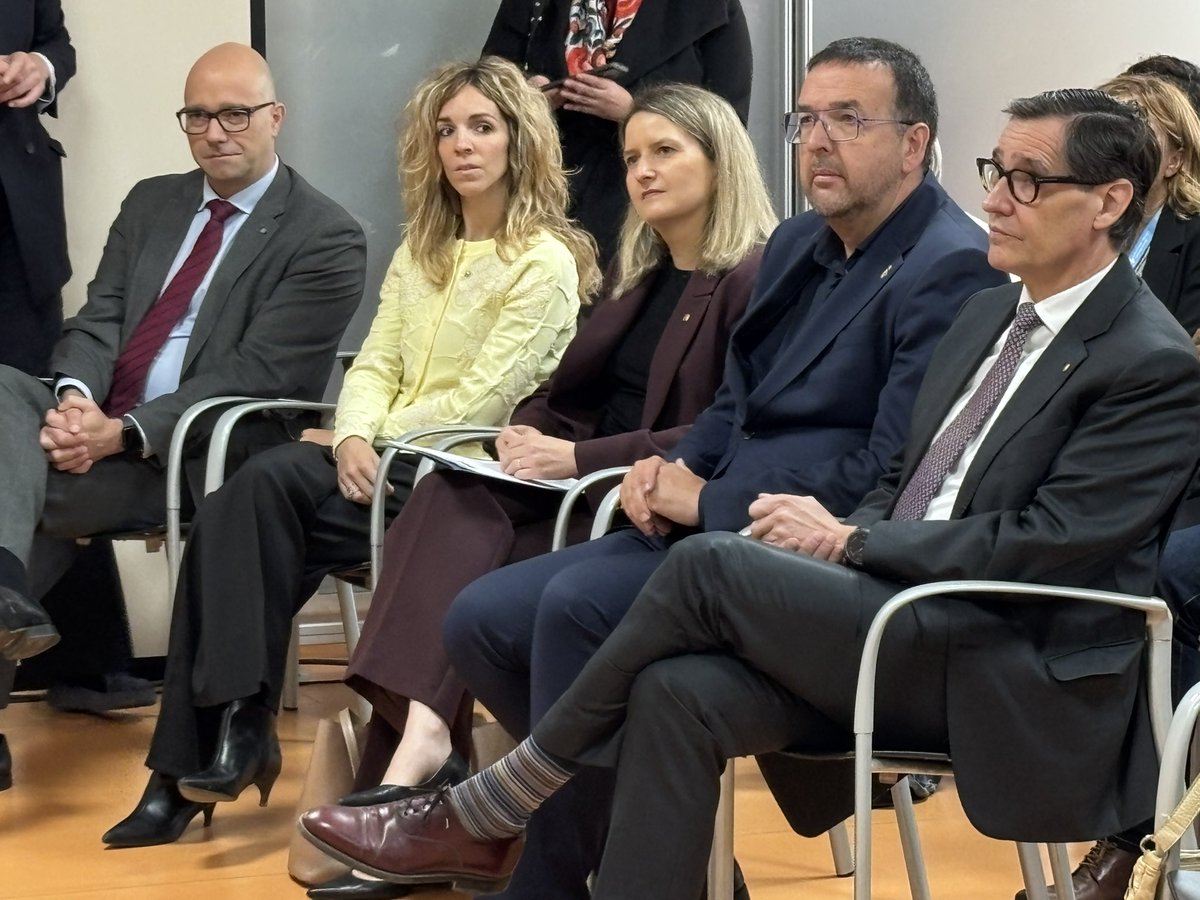 govcatcentral's tweet photo. 📷 Visita del #president @salvadorilla a #Osona, amb la #delegada a la #CatalunyaCentral @EliaTortolero 

✅ CAP Vic-Sud 
✅ Hospital Universitari Vic 
✅ @AjuntamentGurb
✅ Assemblea @infoFECIC https://t.co/dZ05tky1b5