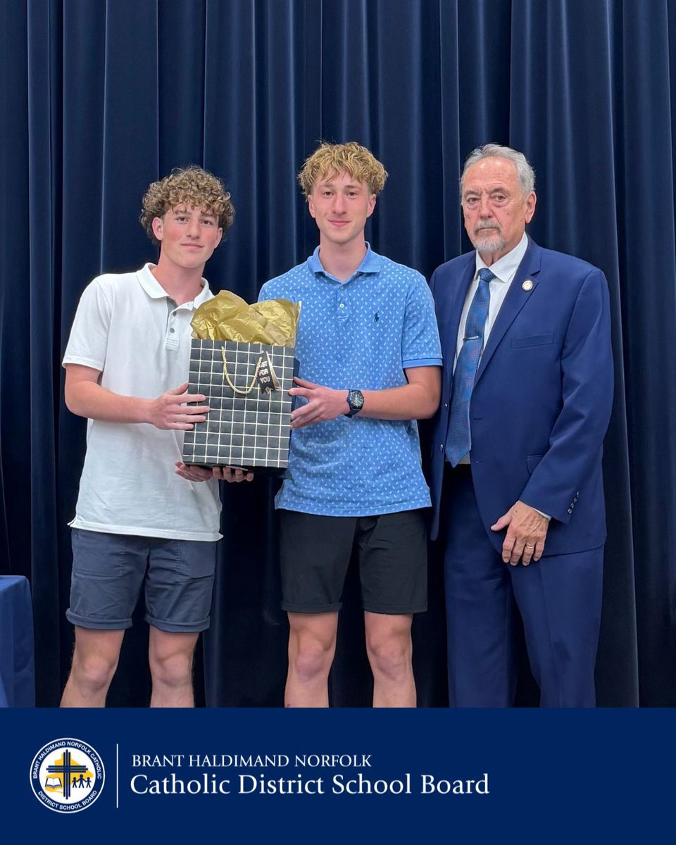 bhncdsb's tweet photo. BHNCDSB honoured exceptional student leaders at the annual Catholic Student Leadership Awards (CSLA) on May 4th at Holy Trinity Catholic High School during Catholic Education Week. 

Read the full release https://t.co/WqY6KZoGGc https://t.co/ha85zrHQEW