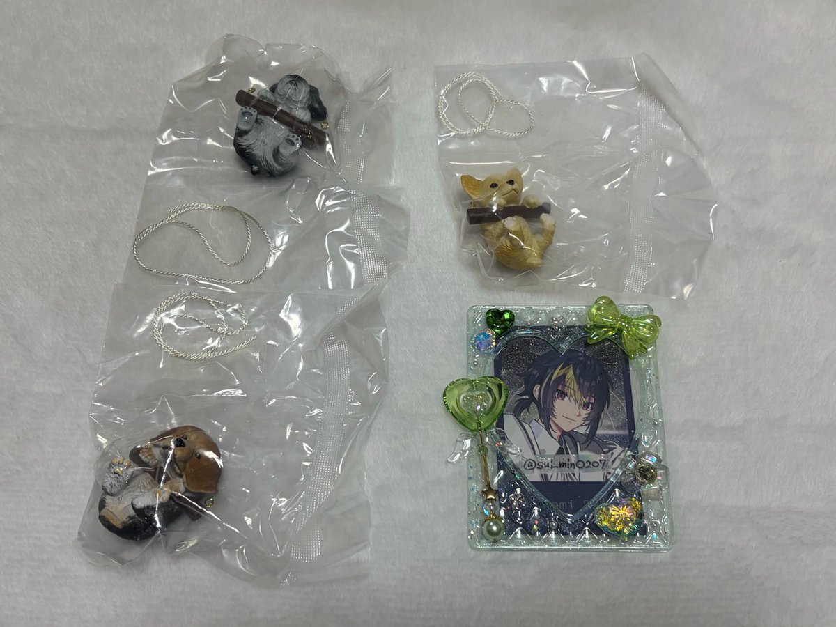 sui_minO2O7's tweet photo. @xxx【交換】ぶらぶらりーず ゆれるわんこたち ガチャガチャ 

【譲】チワワ ビーグル シュナウザー(お声かけ中)

【求】パグ

✦リトリン必読
✦郵送交換

お気軽にお声掛けください https://t.co/h8lTyDH72l