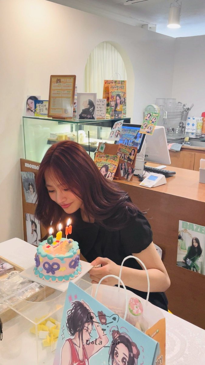 minji pics tweet media