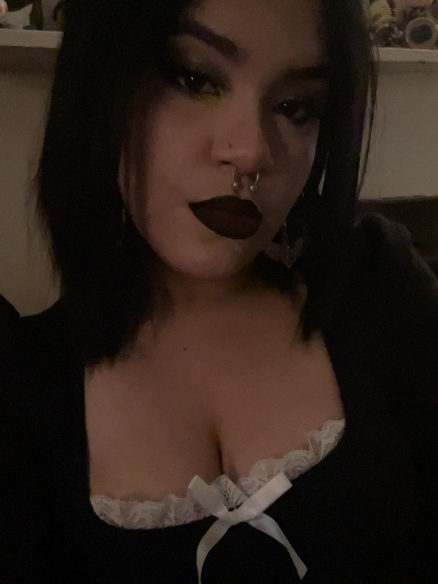 spookyydascary_'s tweet photo. looking for moots!! (*^~^")
︎☠︎︎ jess
☠︎︎ she/her, 22
☠︎︎ music, anime, weed, and bed rotting
☠︎︎ literally just looking for ppl to play with 
☠︎︎ been playing a lot of rivals lately
ᡣ𐭩 ᴏʀ ↻ to be moots! 
#promotwt #g59twt #gamingtwt #moothunt #animetwt https://t.co/Oak2674a0U
