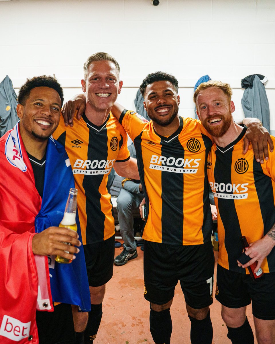 CambridgeUtdFC's tweet photo. Go well, lads. 🙂 https://t.co/8gB8xZwJuC