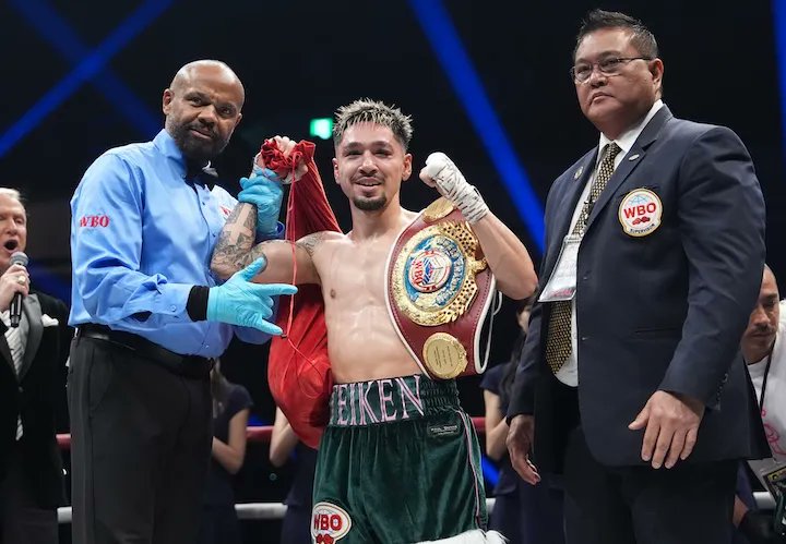 Visit NoSmokeBoxing.com 🥊 tweet media