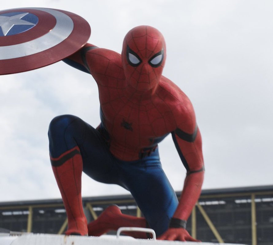 DiscussingFilm's tweet image. Joe Russo says Peter Parker wasn’t responsible for Uncle Ben's death in the MCU.

“If he blamed himself for his Uncle Ben's death, I think he becomes a very different character… That would have been a different interpretation. A more intense interpretation of the character."