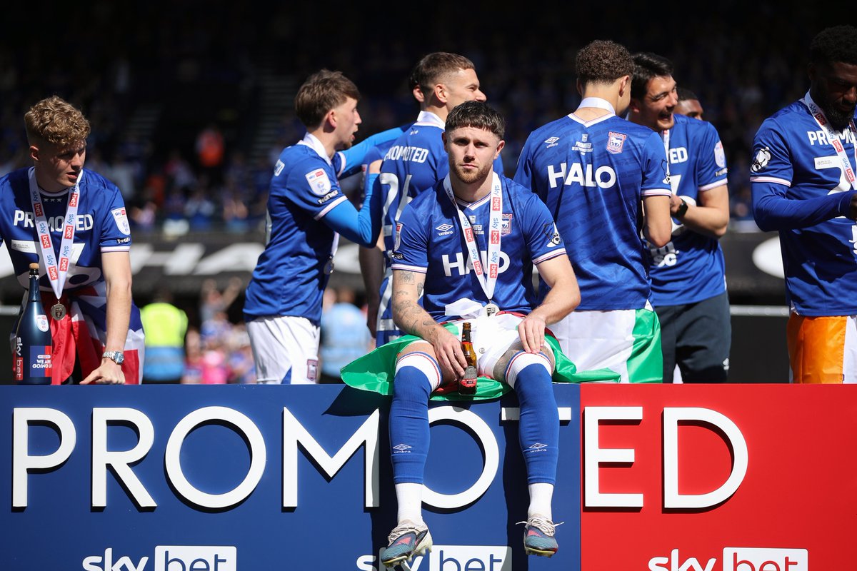 Ipswich Town tweet media