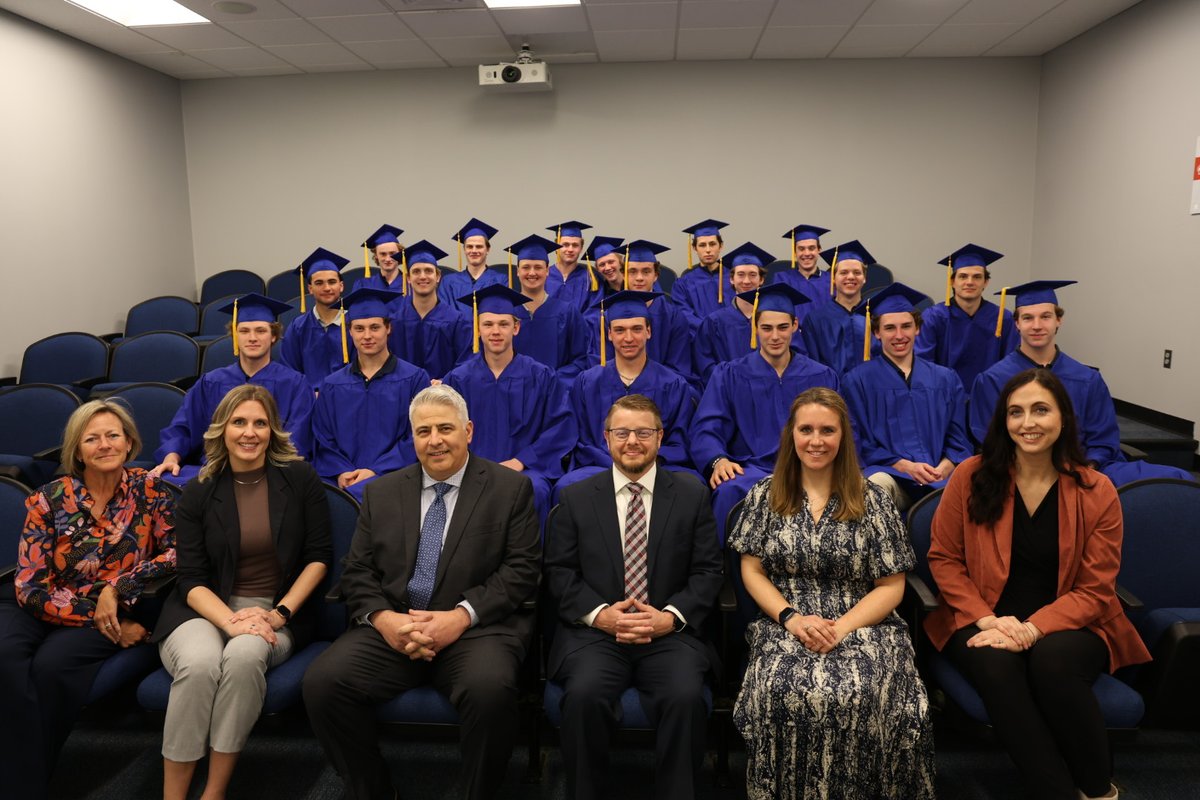 USAHockeyNTDP's tweet photo. Congratulations to the Class of 2026! Thank you for all of your hard work, and best of luck in the future! https://t.co/opHcBFB3aX