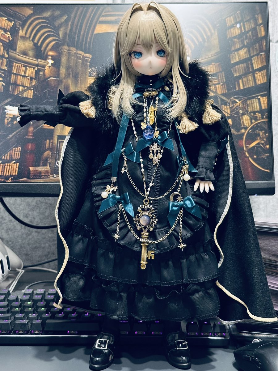 V_Vanellus's tweet photo. どれもかーなり前にご縁頂いたんですが
相乗効果が凄くて欲張りセットって感じになりました
連休中にバシッと組めたので満を持して公開の巻
悔いのないGWでした✌️🥸
 #Chikiっ子 #CALULU服 #SALA造形ウィッグ #3人の魔女 #MDDはいいぞ https://t.co/0x5xRJVqQX
