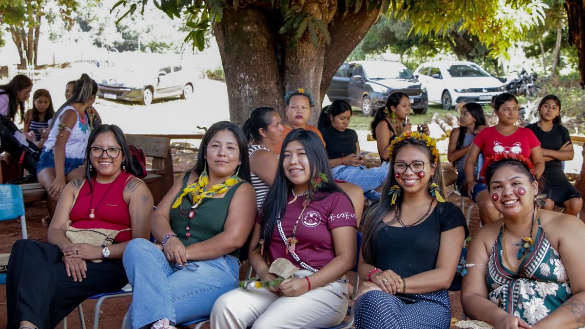 cti_indigenismo's tweet photo. A IV Assembleia das Mulheres Terena reuniu lideranças, jovens e anciãs de Mato Grosso do Sul na aldeia Brejão, em Nioaque (MS). O encontro fortaleceu a união das mulheres na defesa de direitos e dos territórios. https://t.co/qPQFwFm7gc