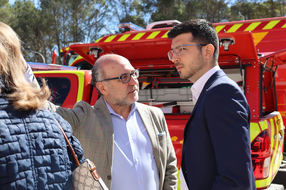 diputacionppgu's tweet photo. 👏El PP celebra la apertura del Parque de Bomberos 🚒 de Sacedón como un “logro colectivo” y reivindica su papel decisivo en el origen del proyecto

🗣 García: "Hoy es un día de alegría, felicitamos a las personas implicadas, especialmente funcionarios"
ℹ️ https://t.co/CCd3lmH27M https://t.co/DxXJLQyIL7