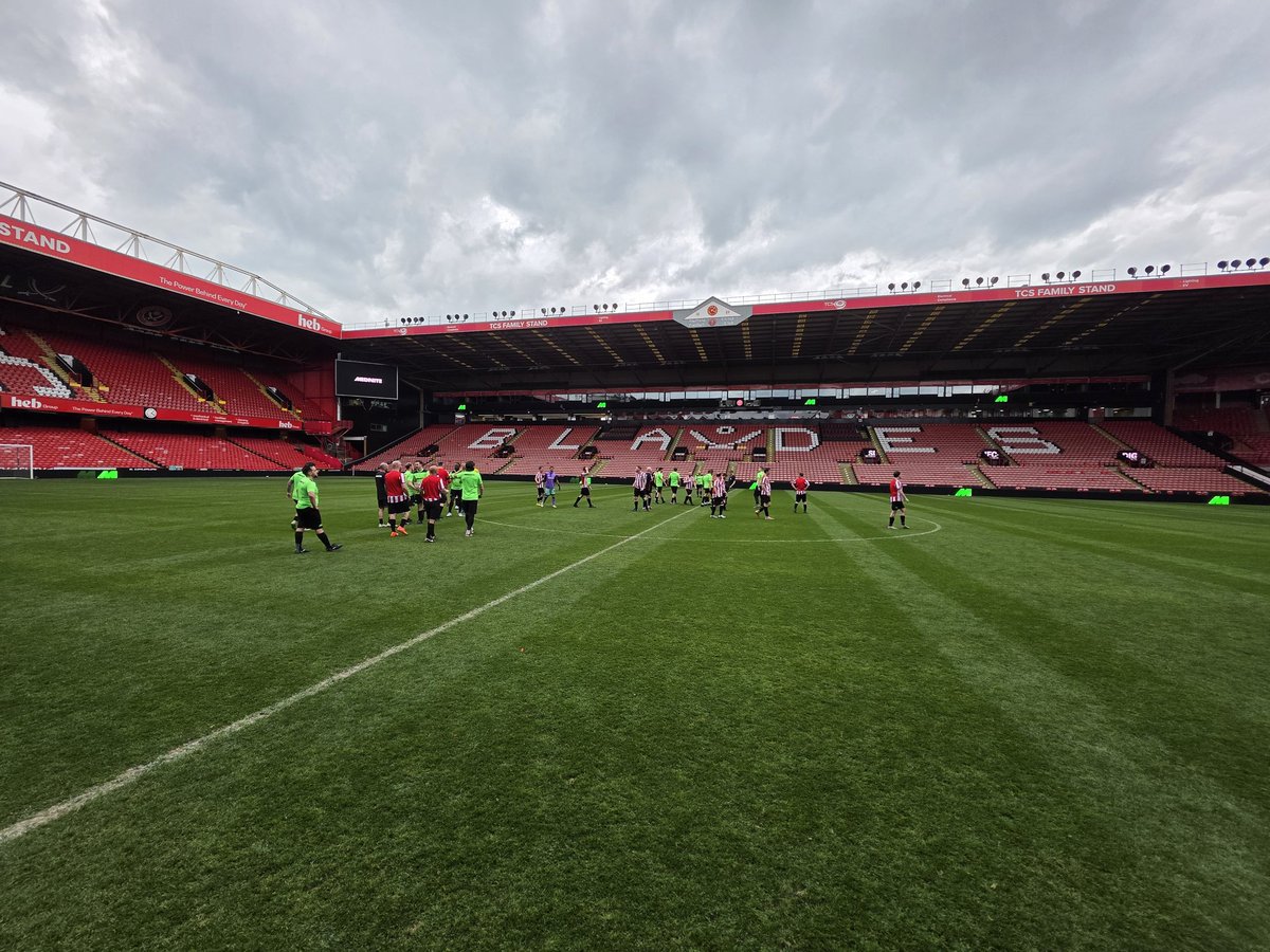 FT 1-1.
Very entertaining game.
Thank you <a href="/midnite/">Midnite</a> 
<a href="/JimmyRambleYT/">Jimmy - Blades Ramble 🎙️</a> <a href="/RambleFC/">Ramble FC 🎙️⚽️</a>