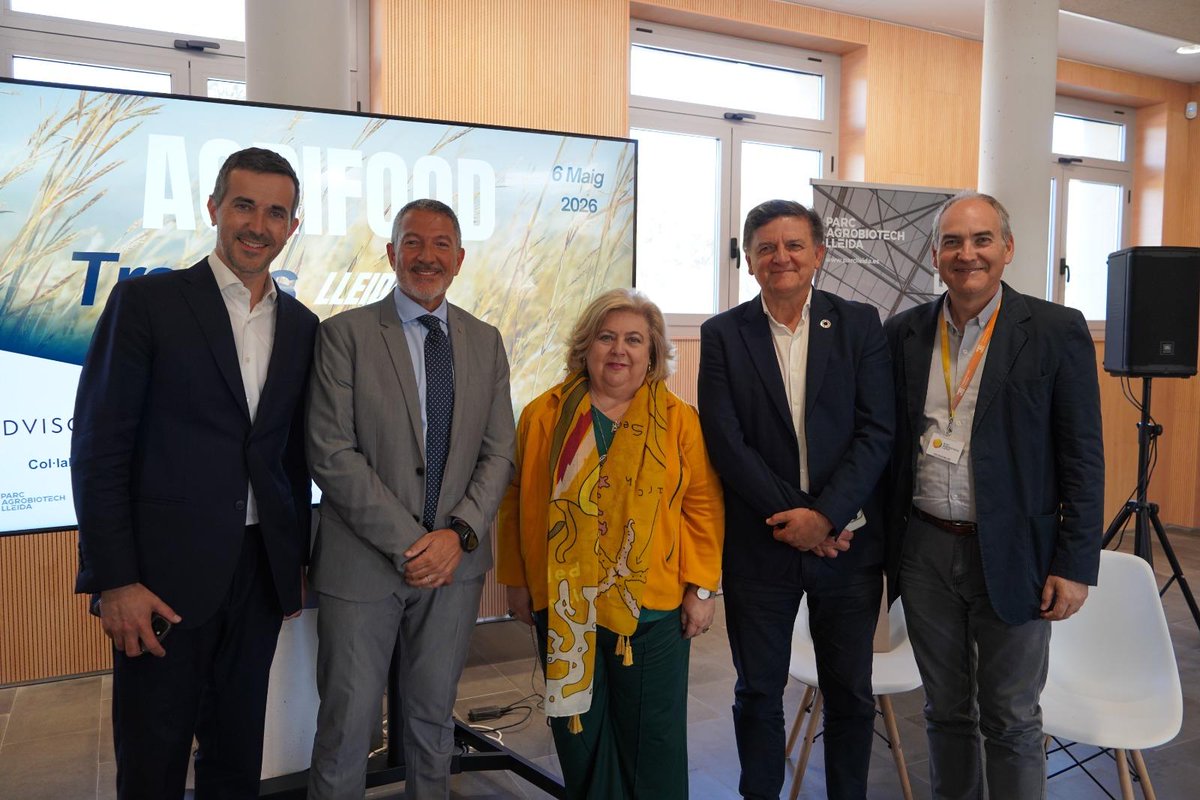 empresacat's tweet photo. 📌 Presentació de l’Agrifood Trends Report 2026

🗣️ @ConsellerSamper: “El sector agroalimentari no és només un sector econòmic; és un sector estructural de país, que representa més del 18% del PIB català.” https://t.co/G9pWtgFnbn