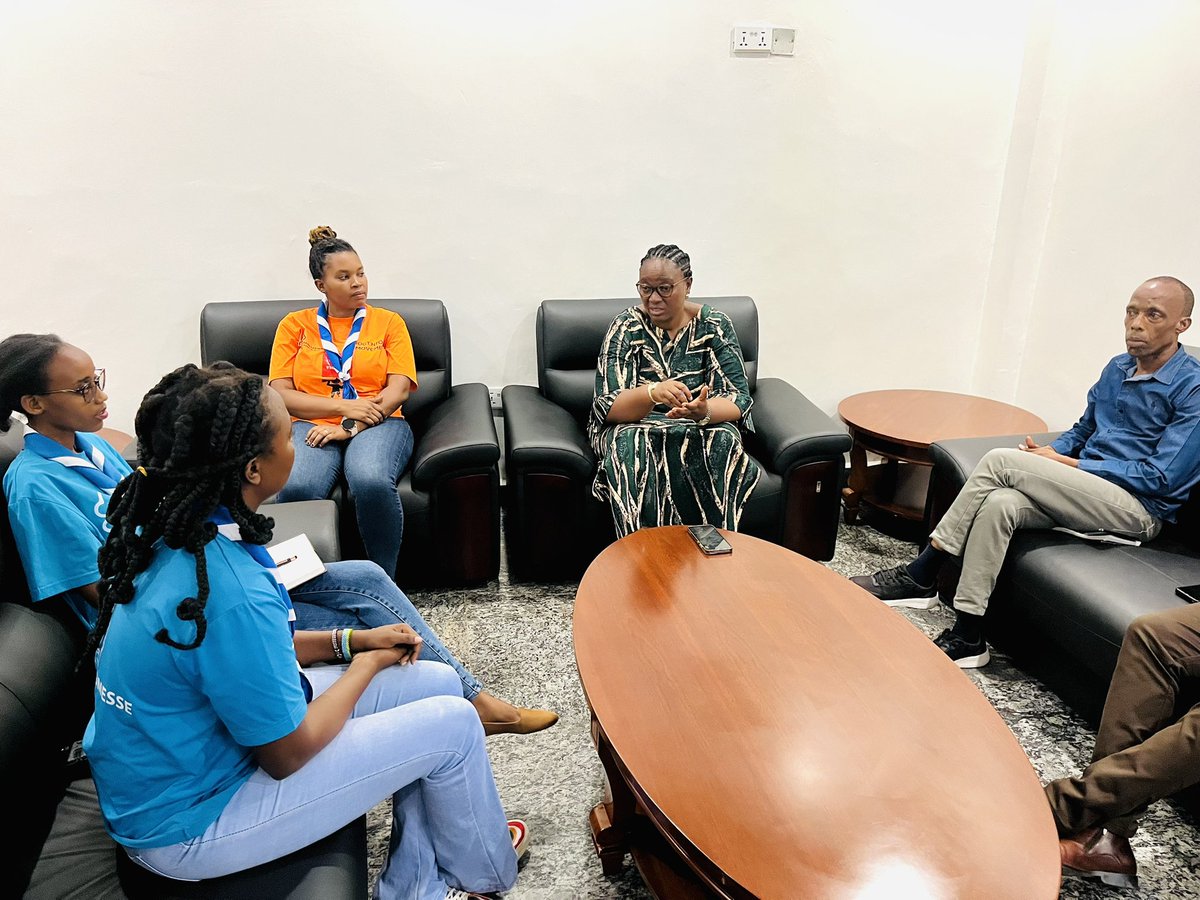 guidesrwanda's tweet photo. Today, @guidesrwanda visited @NyagatareDistr & @Kamonyi to introduce #SurfSmart2.0 a program that empowers youth with safe and responsible internet skills in partnership with @wagggsworld
@RwandaYouthArts @RwandaICT
#DigitalSafety #Rwanda https://t.co/upTEz0eo7v