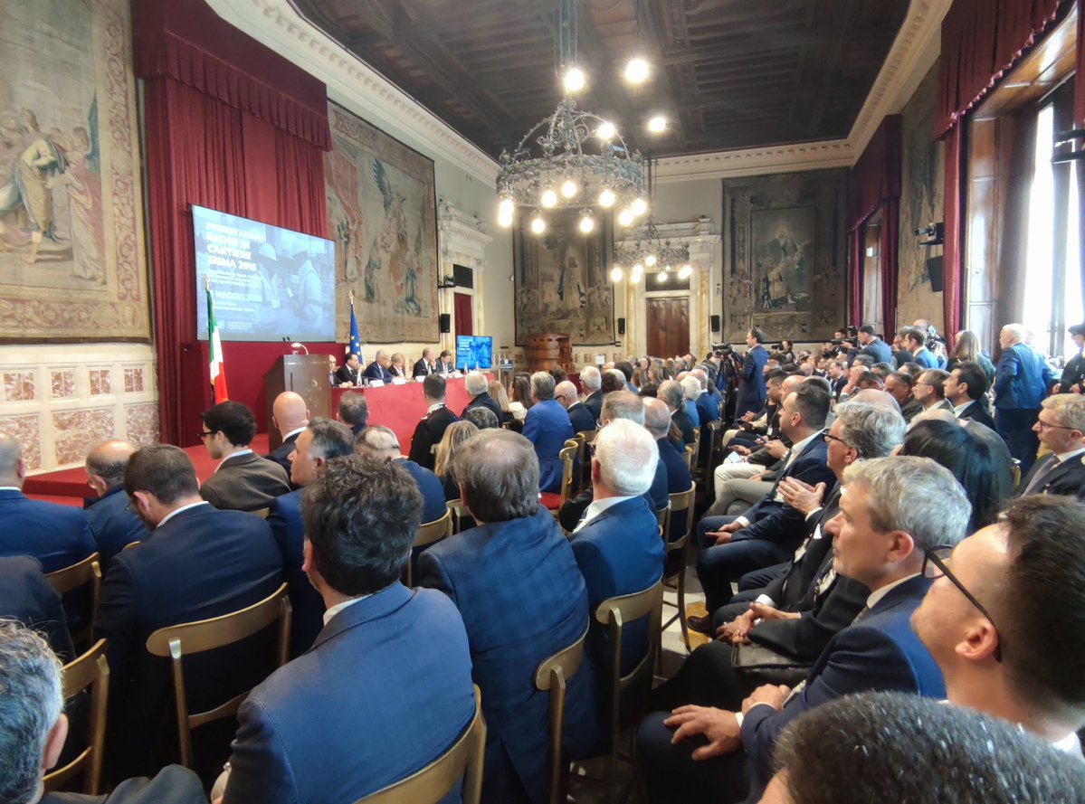 Confapi tweet media