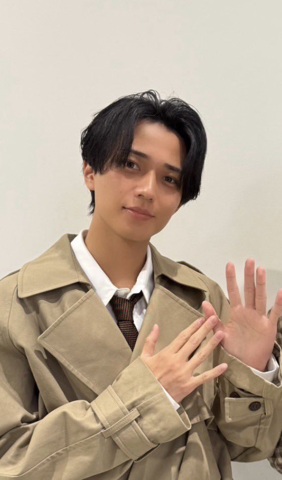 _rn__kyh's tweet photo. やっぱ人間って1周回って黒髪が安定で1番かっこいい
#永瀬廉 #高橋恭平 https://t.co/HYOV0Y6AhV