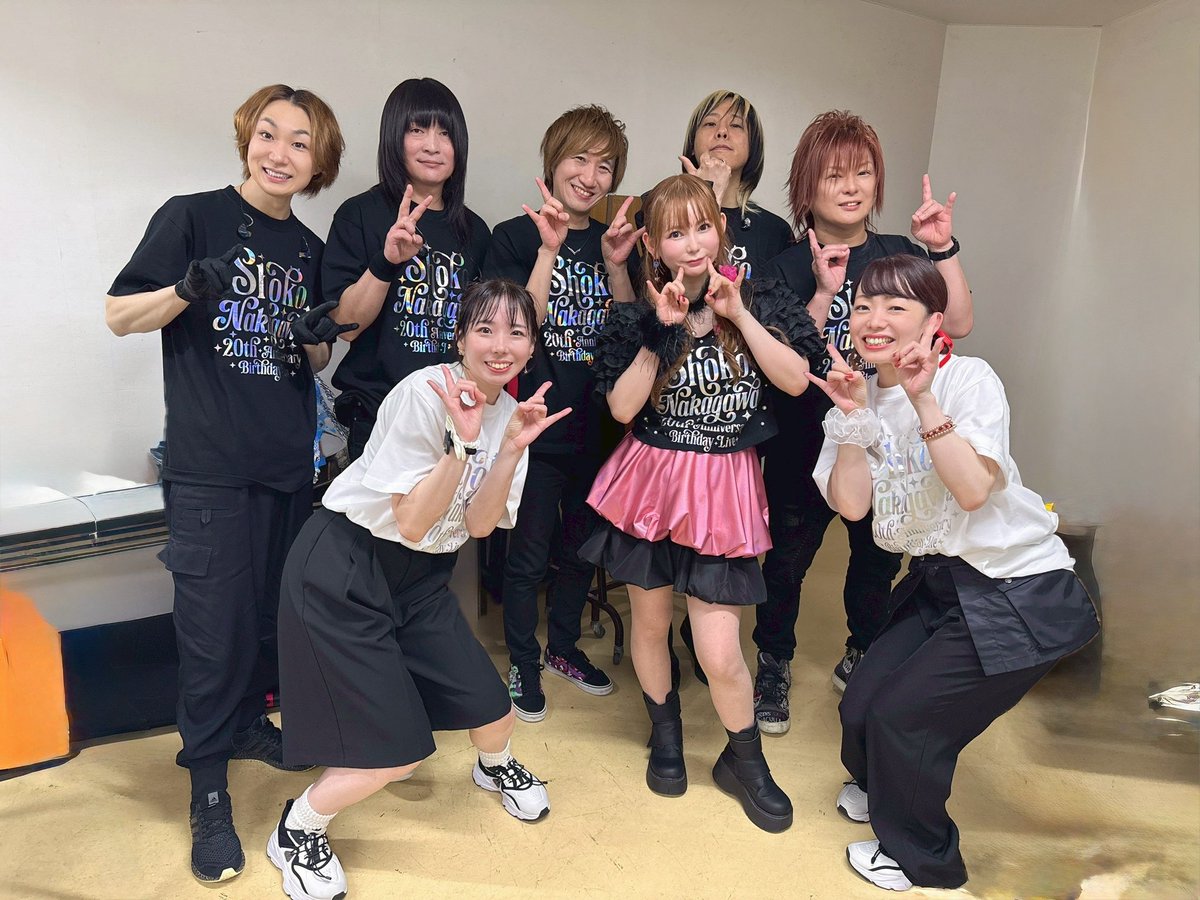 中川翔子 しょこたん 貪ぶり セット 丼ぶり レンゲ 食器 マミタス ギザレンジャーの演奏で 思いっきりロック歌って 頭振ってジャンプする