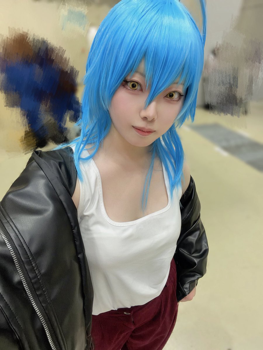 niin_cos's tweet photo. cos
リオンさんで売り子してた！2日間とも楽しかったー！！！！ https://t.co/oobOiYKHPA