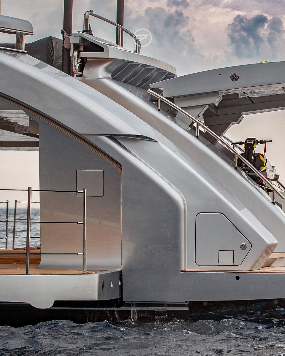 consulyachts_'s tweet photo. Emoção em movimento, de todas as formas possíveis.
Pershing 140. A maior emoção.

Emotion in motion, in all different ways.
Pershing 140. The biggest thrill.

#ConsulYachts #Pershing #Pershing140 #LuxuryYachts #TheBiggestThrill https://t.co/6NycONG43Y