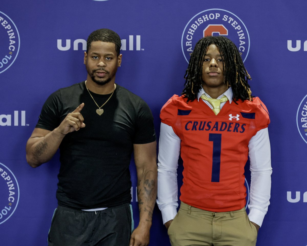 StepinacSports's tweet photo. Congratulations to Nieem Hardy &amp; family on your commitment to continue your academic &amp; athletic career at SUNY Morrisville Football.
#stepforward #studentathlete https://t.co/K0vmYpIHb1