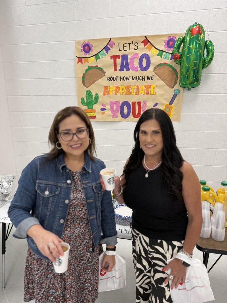 emergency_ctr's tweet photo. Our team at The Emergency Center at Alamo Ranch was proud to celebrate the incredible teachers and staff at Sotomayor High School in honor of Teacher Appreciation Week! 🍎✨

We loved having the opportunity to host and celebrate you! 🎉

#TeacherAppreciationWeek #emergencycare https://t.co/ngyLt3AoTn